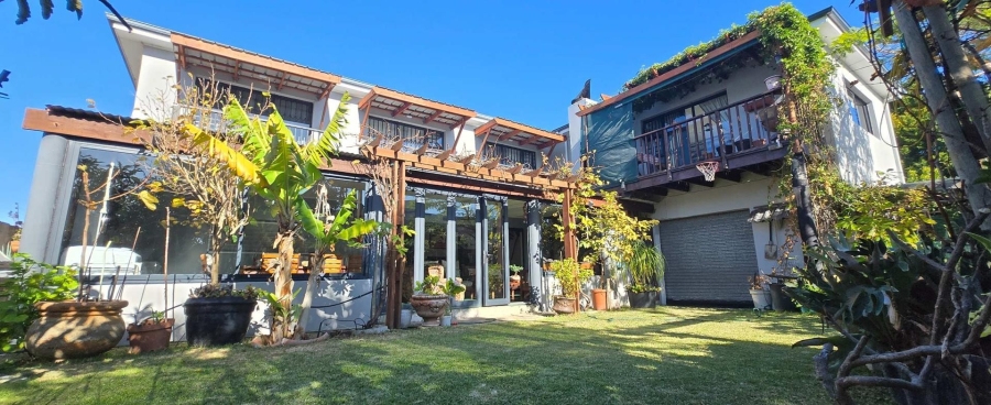 6 Bedroom Property for Sale in Franskraal Western Cape
